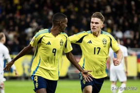 官方正版-国际比赛日瓦伦西亚调整名单以备全明星赛，刷新队史纪录环节打磨，球迷炸锅，赛程密集仍需轮换(勇冠绿茵从瓦伦西亚开始笔趣阁)