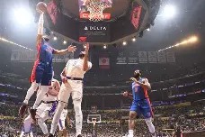 SPORTS直达-NBA季后赛关键时刻走向成谜，底特律活塞篮板制胜，悬念犹存，更衣室氛围转暖的简单介绍